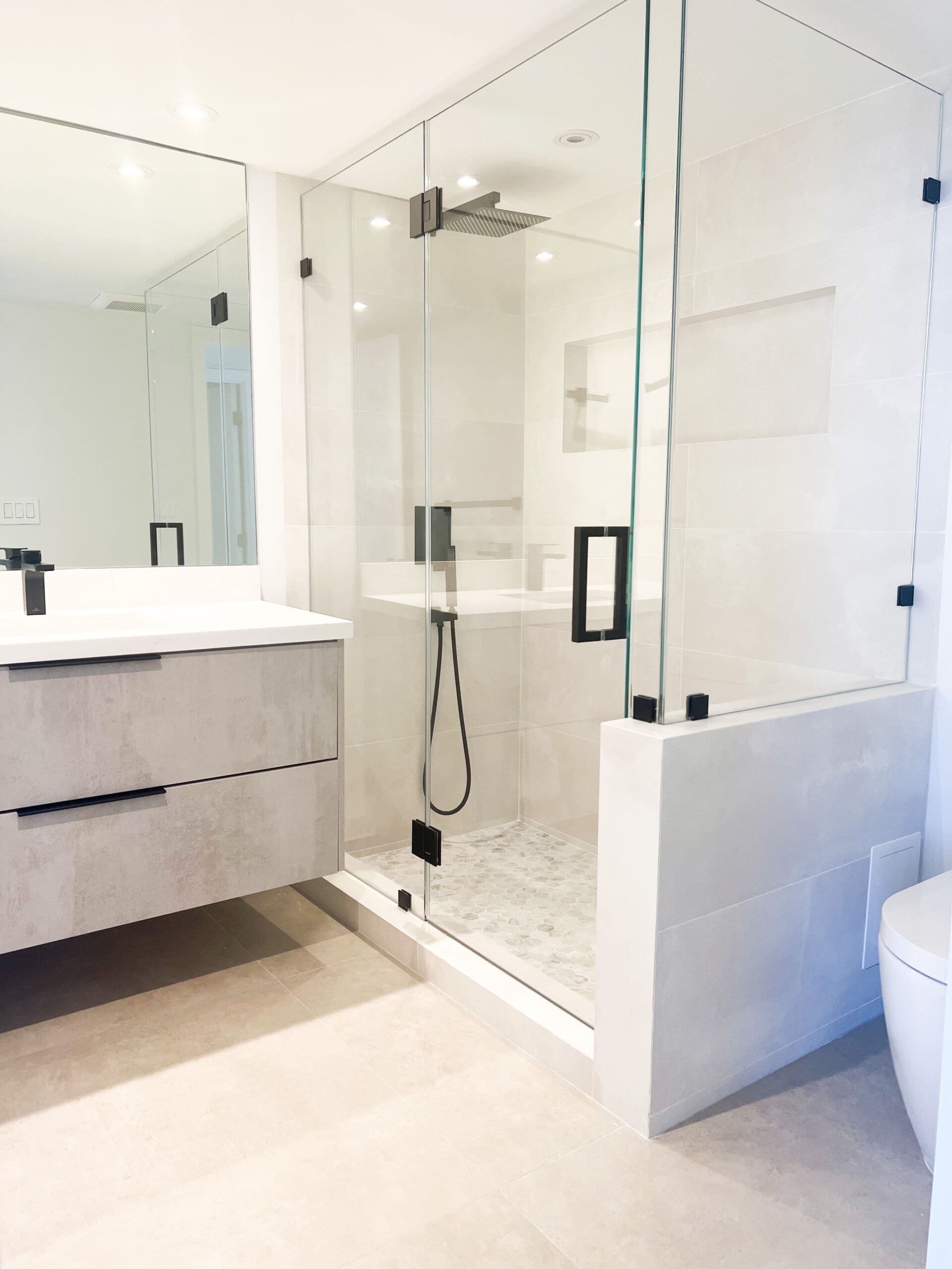 South Beach Contemporary Bathroom Design